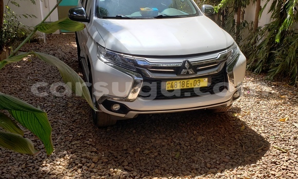 Acheter Occasion Voiture Mitsubishi Pajero Sport Blanc à Ouagadougou, Burkina-Faso Acheter Occasion Voiture Mitsubishi Pajero Sport Blanc à Ouagadougou, Burkina-Faso