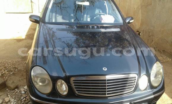 Acheter Occasion Voiture Mercedes-Benz E–Class Noir à Ouagadougou, Burkina-Faso Acheter Occasion Voiture Mercedes-Benz E–Class Noir à Ouagadougou, Burkina-Faso