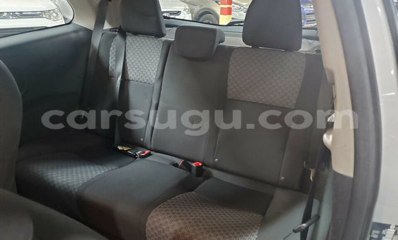 Acheter Occasion Voiture Toyota Yaris Gris à Ouagadougou, Burkina-Faso Acheter Occasion Voiture Toyota Yaris Gris à Ouagadougou, Burkina-Faso