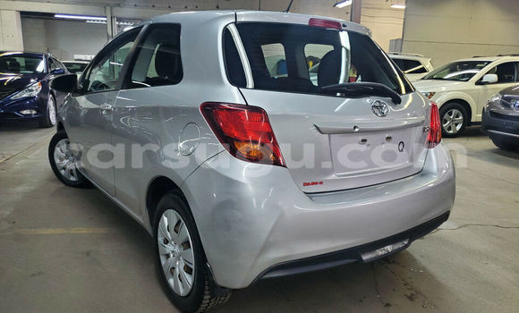 Acheter Occasion Voiture Toyota Yaris Gris à Ouagadougou, Burkina-Faso Acheter Occasion Voiture Toyota Yaris Gris à Ouagadougou, Burkina-Faso