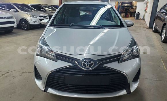 Acheter Occasion Voiture Toyota Yaris Gris à Ouagadougou, Burkina-Faso Acheter Occasion Voiture Toyota Yaris Gris à Ouagadougou, Burkina-Faso