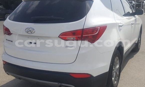 Sayi Na hannu Hyundai Santa Fe White Mota in Aribinda a Soum Sayi Na hannu Hyundai Santa Fe White Mota in Aribinda a Soum