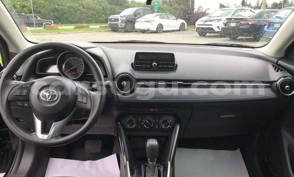 Acheter Occasion Voiture Toyota Yaris Noir à Aribinda, Soum Acheter Occasion Voiture Toyota Yaris Noir à Aribinda, Soum
