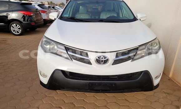 Acheter Occasion Voiture Toyota RAV4 Blanc à Aribinda, Soum Acheter Occasion Voiture Toyota RAV4 Blanc à Aribinda, Soum