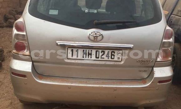 Acheter Occasion Voiture Toyota Corolla Verso Gris à Aribinda, Soum Acheter Occasion Voiture Toyota Corolla Verso Gris à Aribinda, Soum