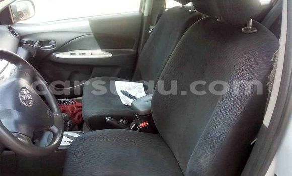 Acheter Occasion Voiture Toyota Yaris Gris à Aribinda, Soum Acheter Occasion Voiture Toyota Yaris Gris à Aribinda, Soum