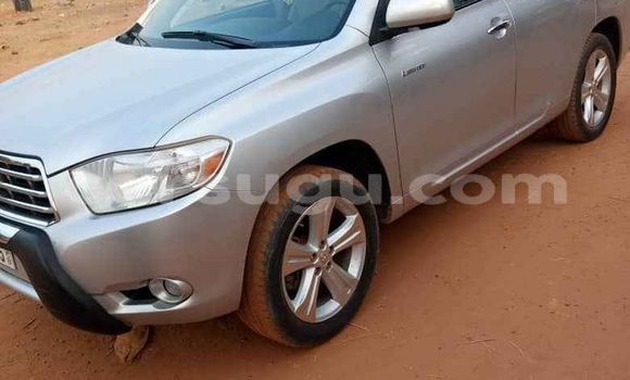 Acheter Occasion Voiture Toyota Highlander Gris à Aribinda, Soum Acheter Occasion Voiture Toyota Highlander Gris à Aribinda, Soum