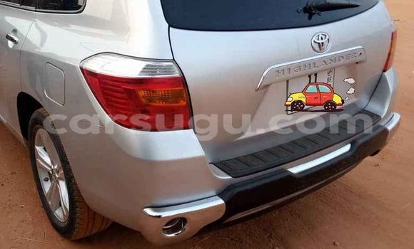 Acheter Occasion Voiture Toyota Highlander Gris à Aribinda, Soum Acheter Occasion Voiture Toyota Highlander Gris à Aribinda, Soum