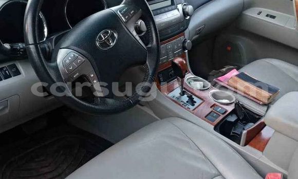 Acheter Occasion Voiture Toyota Highlander Gris à Aribinda, Soum Acheter Occasion Voiture Toyota Highlander Gris à Aribinda, Soum