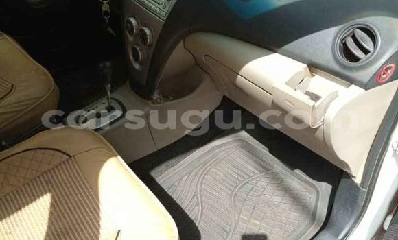 Acheter Occasion Voiture Toyota Yaris Blanc à Aribinda, Soum Acheter Occasion Voiture Toyota Yaris Blanc à Aribinda, Soum