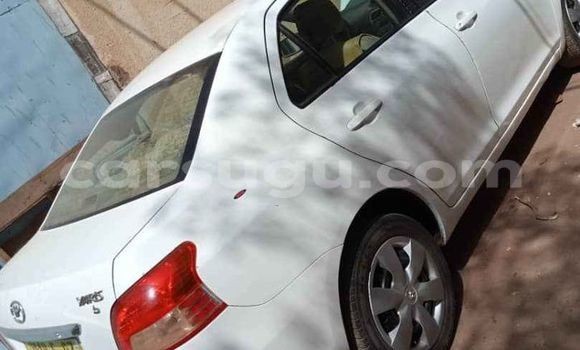 Acheter Occasion Voiture Toyota Yaris Blanc à Aribinda, Soum Acheter Occasion Voiture Toyota Yaris Blanc à Aribinda, Soum