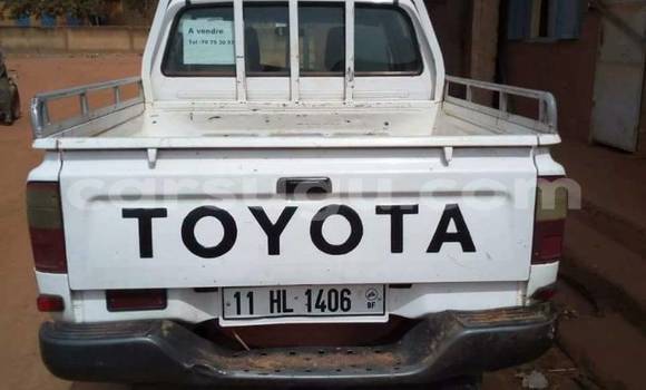 Acheter Occasion Voiture Toyota Hilux Blanc à Ouagadougou, Burkina-Faso Acheter Occasion Voiture Toyota Hilux Blanc à Ouagadougou, Burkina-Faso