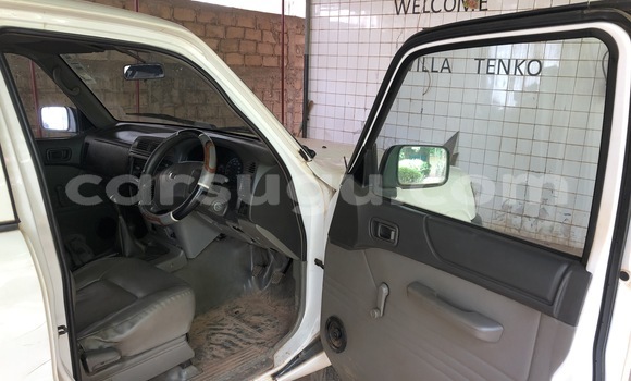 Acheter Occasion Voiture Nissan Patrol Blanc à Ouagadougou, Burkina-Faso Acheter Occasion Voiture Nissan Patrol Blanc à Ouagadougou, Burkina-Faso