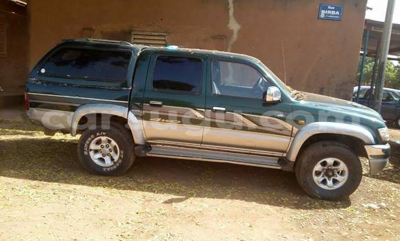 Acheter Neuf Voiture Toyota Hilux Surf Vert à Ouagadougou, Burkina-Faso Acheter Neuf Voiture Toyota Hilux Surf Vert à Ouagadougou, Burkina-Faso