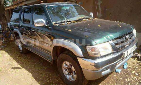 Acheter Neuf Voiture Toyota Hilux Surf Vert à Ouagadougou, Burkina-Faso Acheter Neuf Voiture Toyota Hilux Surf Vert à Ouagadougou, Burkina-Faso