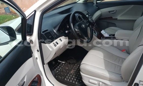 Acheter Occasion Voiture Toyota Venza Blanc à Ouagadougou, Burkina-Faso