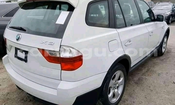 Acheter Occasion Voiture BMW X3 Blanc à Ouagadougou, Burkina-Faso Acheter Occasion Voiture BMW X3 Blanc à Ouagadougou, Burkina-Faso