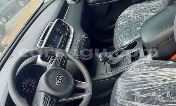 Sayi Na hannu Kia Sorento Sauran Mota in Ouagadougou a Burkina Faso Sayi Na hannu Kia Sorento Sauran Mota in Ouagadougou a Burkina Faso