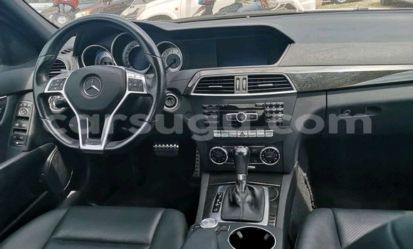 Acheter Occasion Voiture Mercedes-Benz C–Class Blanc à Ouagadougou, Burkina-Faso Acheter Occasion Voiture Mercedes-Benz C–Class Blanc à Ouagadougou, Burkina-Faso