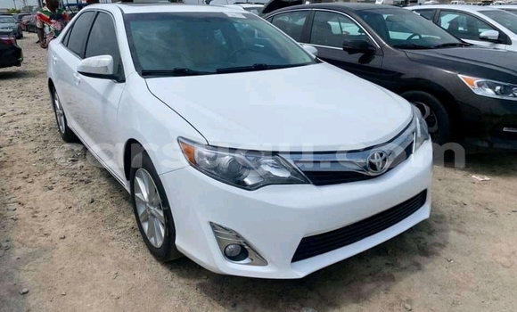 Buy Used Toyota Camry White Car in Ouagadougou in Burkina Faso Buy Used Toyota Camry White Car in Ouagadougou in Burkina Faso