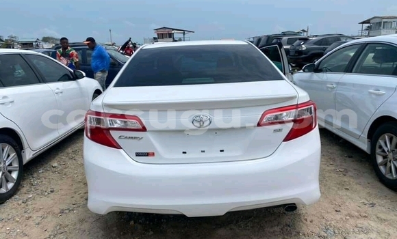 Buy Used Toyota Camry White Car in Ouagadougou in Burkina Faso Buy Used Toyota Camry White Car in Ouagadougou in Burkina Faso