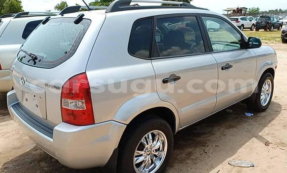 Acheter Neuf Voiture Hyundai Tucson Beige à Ouagadougou, Burkina-Faso Acheter Neuf Voiture Hyundai Tucson Beige à Ouagadougou, Burkina-Faso