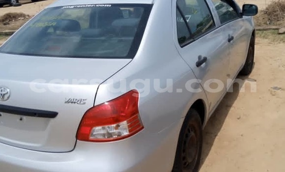 Acheter Occasion Voiture Toyota Yaris Gris à Ouagadougou, Burkina-Faso Acheter Occasion Voiture Toyota Yaris Gris à Ouagadougou, Burkina-Faso