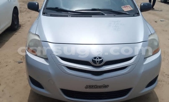 Acheter Occasion Voiture Toyota Yaris Gris à Ouagadougou, Burkina-Faso Acheter Occasion Voiture Toyota Yaris Gris à Ouagadougou, Burkina-Faso