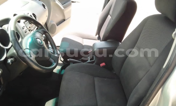 Acheter Occasion Voiture Toyota Matrix Gris à Ouagadougou, Burkina-Faso Acheter Occasion Voiture Toyota Matrix Gris à Ouagadougou, Burkina-Faso