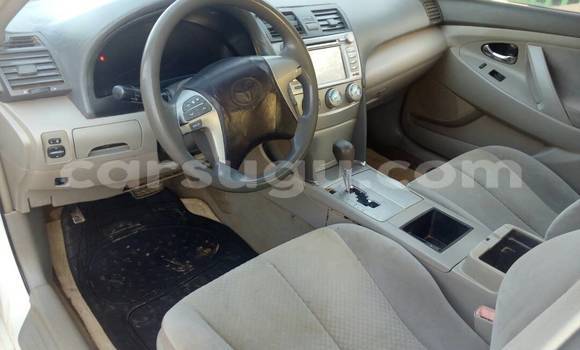 Acheter Occasion Voiture Toyota Camry Blanc à Ouagadougou, Burkina-Faso Acheter Occasion Voiture Toyota Camry Blanc à Ouagadougou, Burkina-Faso