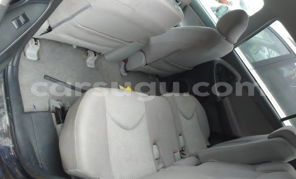 Acheter Occasion Voiture Toyota RAV4 Blanc à Ouagadougou, Burkina-Faso Acheter Occasion Voiture Toyota RAV4 Blanc à Ouagadougou, Burkina-Faso