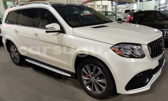 Acheter Import Voiture Mercedes Viano Blanc à Ouagadougou, Burkina-Faso Acheter Import Voiture Mercedes Viano Blanc à Ouagadougou, Burkina-Faso
