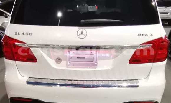 Acheter Import Voiture Mercedes Viano Blanc à Ouagadougou, Burkina-Faso Acheter Import Voiture Mercedes Viano Blanc à Ouagadougou, Burkina-Faso