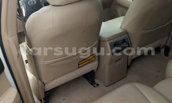 Acheter Occasion Voiture Toyota Highlander Blanc à Ouagadougou, Burkina-Faso Acheter Occasion Voiture Toyota Highlander Blanc à Ouagadougou, Burkina-Faso