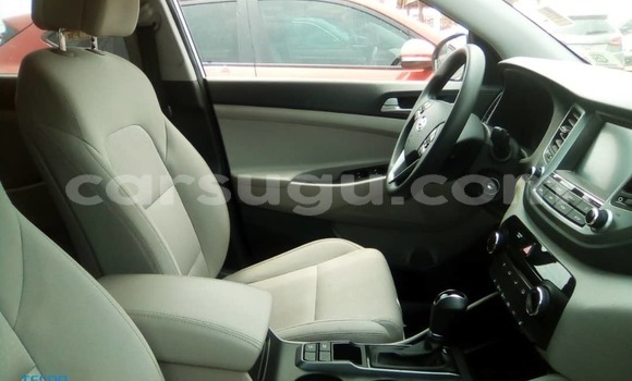 Acheter Occasion Voiture Hyundai Tucson Gris à Ouagadougou, Burkina-Faso Acheter Occasion Voiture Hyundai Tucson Gris à Ouagadougou, Burkina-Faso