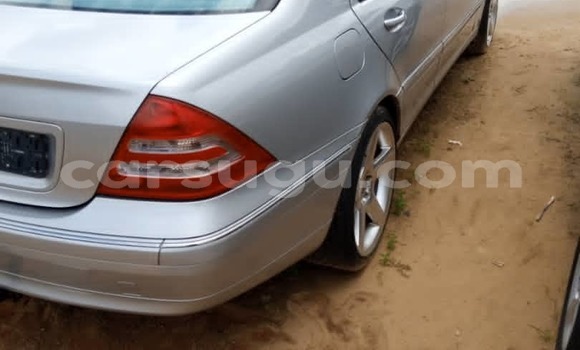 Acheter Occasion Voiture Mercedes-Benz C–Class Gris à Ouagadougou, Burkina-Faso Acheter Occasion Voiture Mercedes-Benz C–Class Gris à Ouagadougou, Burkina-Faso