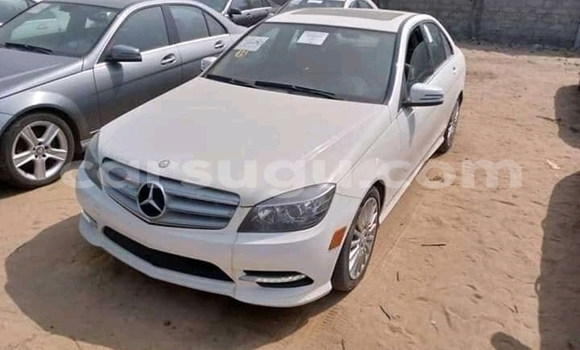 Sayi Na hannu Mercedes-Benz 4Matic Sauran Mota in Ouagadougou a Burkina Faso