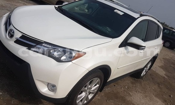 Acheter Neuf Voiture Toyota RAV4 Noir à Ouagadougou, Burkina-Faso Acheter Neuf Voiture Toyota RAV4 Noir à Ouagadougou, Burkina-Faso