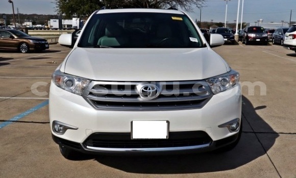 Acheter Occasion Voiture Toyota Highlander Blanc à Djibo, Soum Acheter Occasion Voiture Toyota Highlander Blanc à Djibo, Soum