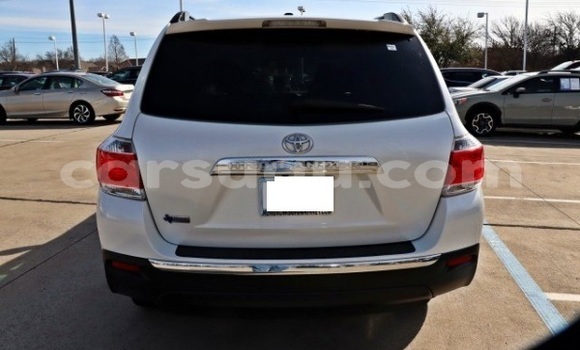 Acheter Occasion Voiture Toyota Highlander Blanc à Djibo, Soum Acheter Occasion Voiture Toyota Highlander Blanc à Djibo, Soum