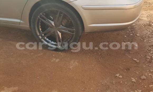 Acheter Occasion Voiture Toyota Avensis Gris à Ouagadougou, Burkina-Faso Acheter Occasion Voiture Toyota Avensis Gris à Ouagadougou, Burkina-Faso