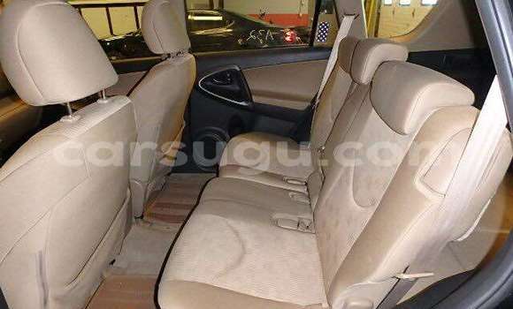 Acheter Occasion Voiture Toyota RAV4 Noir à Ouagadougou, Burkina-Faso Acheter Occasion Voiture Toyota RAV4 Noir à Ouagadougou, Burkina-Faso