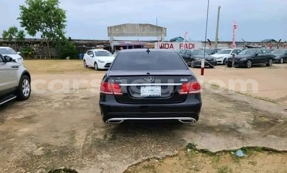 Acheter Occasion Voiture Mercedes-Benz E–Class Autre à Ouagadougou, Burkina-Faso