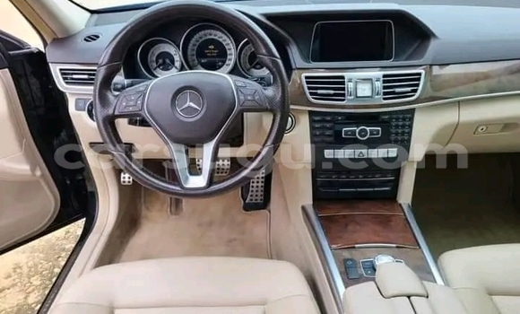 Acheter Occasion Voiture Mercedes-Benz E–Class Autre à Ouagadougou, Burkina-Faso Acheter Occasion Voiture Mercedes-Benz E–Class Autre à Ouagadougou, Burkina-Faso