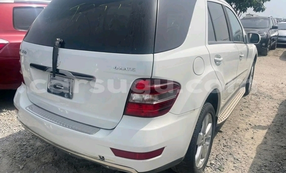 Acheter Occasion Voiture Mercedes-Benz ML–Class Autre à Ouagadougou, Burkina-Faso Acheter Occasion Voiture Mercedes-Benz ML–Class Autre à Ouagadougou, Burkina-Faso