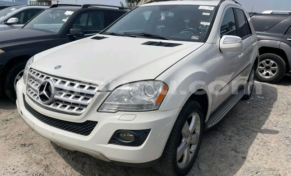 Acheter Occasion Voiture Mercedes-Benz ML–Class Autre à Ouagadougou, Burkina-Faso Acheter Occasion Voiture Mercedes-Benz ML–Class Autre à Ouagadougou, Burkina-Faso