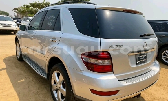 Acheter Occasion Voiture Mercedes-Benz ML–Class Autre à Ouagadougou, Burkina-Faso Acheter Occasion Voiture Mercedes-Benz ML–Class Autre à Ouagadougou, Burkina-Faso