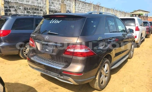 Acheter Occasion Voiture Mercedes-Benz ML–Class Autre à Ouagadougou, Burkina-Faso Acheter Occasion Voiture Mercedes-Benz ML–Class Autre à Ouagadougou, Burkina-Faso