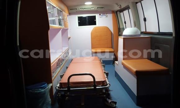 Acheter Occasion Voiture Toyota Hiace Blanc à Ouagadougou, Burkina-Faso Acheter Occasion Voiture Toyota Hiace Blanc à Ouagadougou, Burkina-Faso