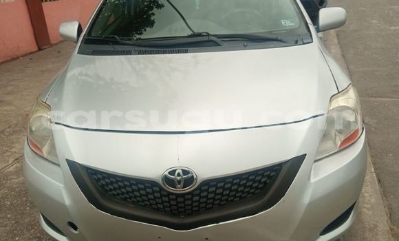 Acheter Occasion Voiture Toyota Yaris Gris à Ouagadougou, Burkina-Faso Acheter Occasion Voiture Toyota Yaris Gris à Ouagadougou, Burkina-Faso